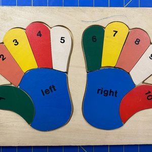 Left/Right Hand Wood Puzzle
